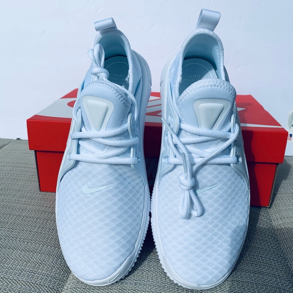 WMNS Nike Acalme - Picture 6 of 9